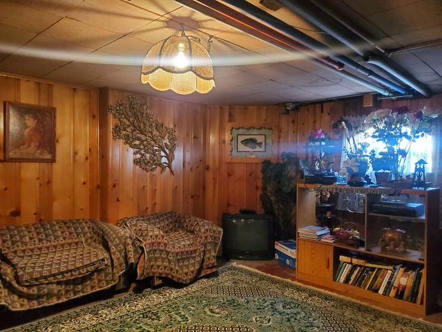 2831 N LINDER Avenue, Chicago, IL 60641