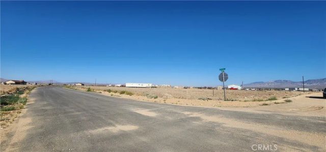 32435 Lake, Lucerne Valley, CA 92356