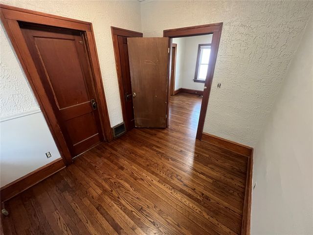 115 27th Street Drive SE, Cedar Rapids, IA 52403