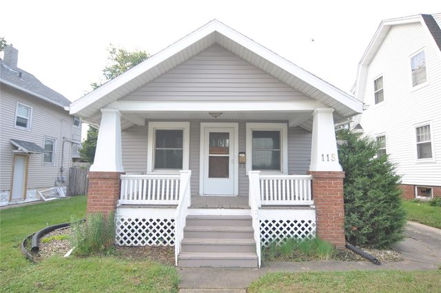 115 27th Street Drive SE, Cedar Rapids, IA 52403