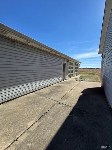 6739 N 700 W, Sharpsville, IN 46068