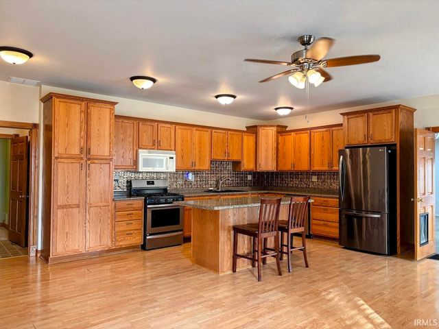 6739 N 700 W, Sharpsville, IN 46068