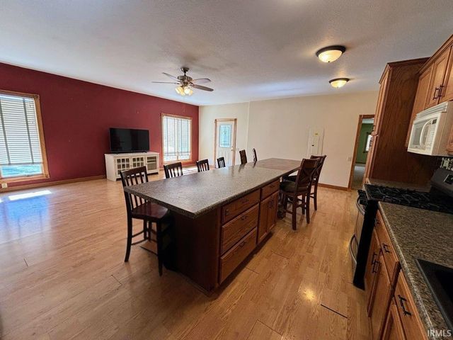 6739 N 700 W, Sharpsville, IN 46068