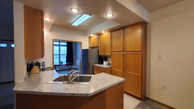 2226 Lower Afton Road E, Saint Paul, MN 55119