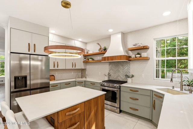 4 Suter Court, Jackson, NJ 08527