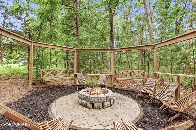 4 Suter Court, Jackson, NJ 08527