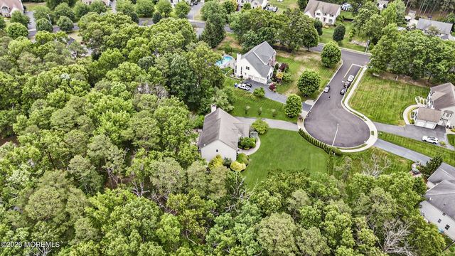 4 Suter Court, Jackson, NJ 08527