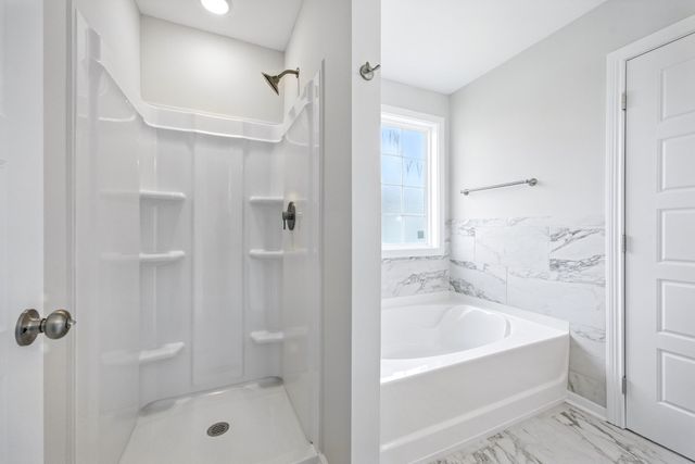 1590 Fredrick Dr, Clarksville, TN 37042