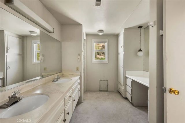 736 Hunters Trail, Glendora, CA 91740