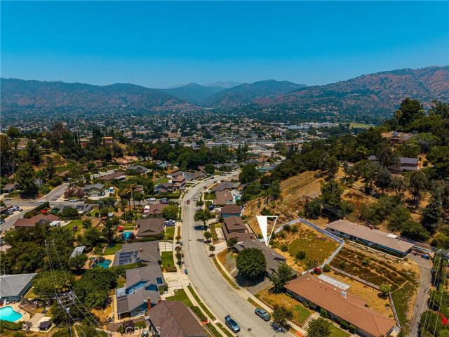 736 Hunters Trail, Glendora, CA 91740