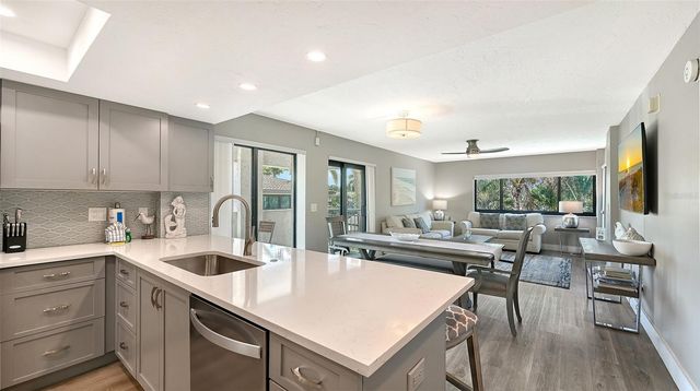 1001 POINT OF ROCKS ROAD 208, Sarasota, FL 34242