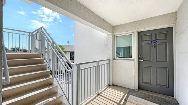 1001 POINT OF ROCKS ROAD 208, Sarasota, FL 34242