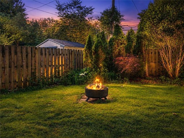 186 Wilsonia Road, Rochester, NY 14609