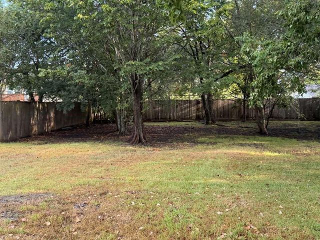 442 Baywood Street, La Porte, TX 77571
