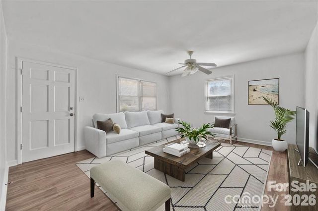 2309 Longleaf Drive, Charlotte, NC 28210