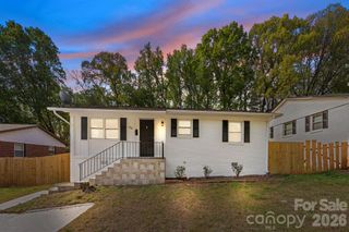2309 Longleaf Drive, Charlotte, NC 28210