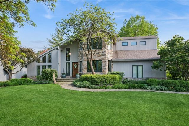 500 Parkview Place, Burr Ridge, IL 60527