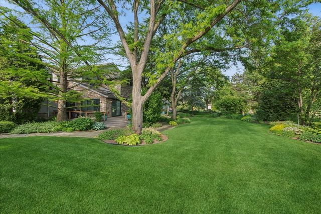 500 Parkview Place, Burr Ridge, IL 60527
