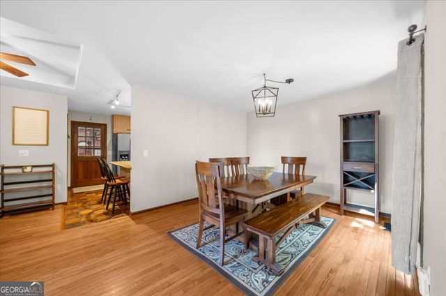 5573 Hidden Harbor Landing, Gainesville, GA 30504