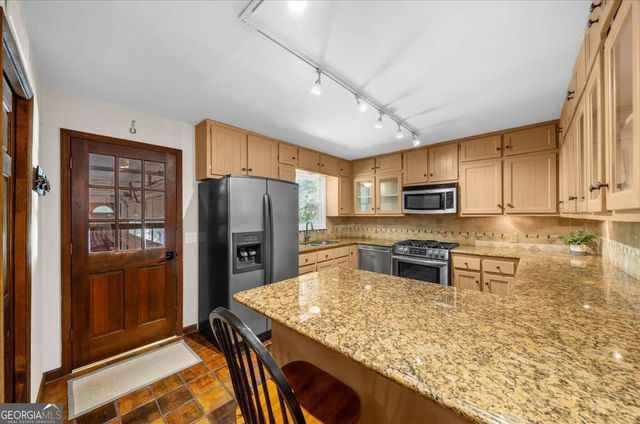 5573 Hidden Harbor Landing, Gainesville, GA 30504