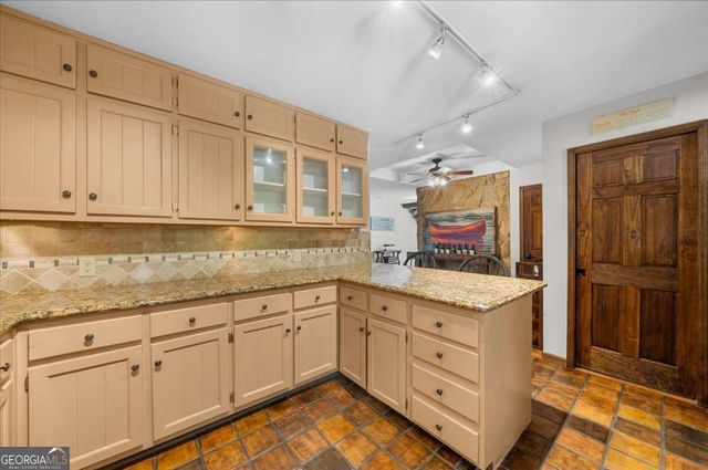 5573 Hidden Harbor Landing, Gainesville, GA 30504
