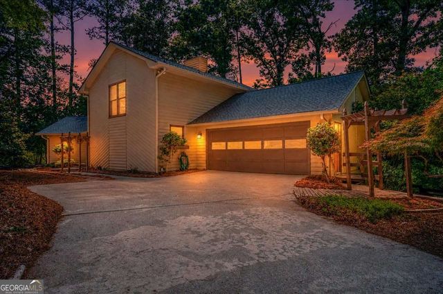 5573 Hidden Harbor Landing, Gainesville, GA 30504
