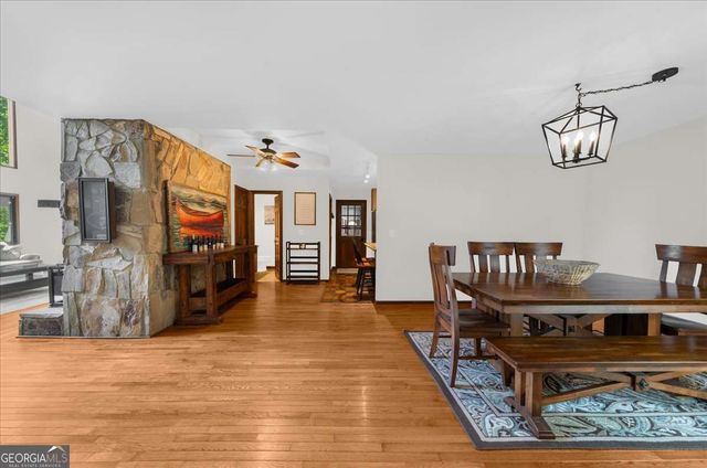 5573 Hidden Harbor Landing, Gainesville, GA 30504
