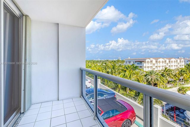 1900 Sunset Harbour Dr 707, Miami Beach, FL 33139