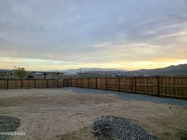 11541 Hacienda Ridge Way, Sparks, NV 89441