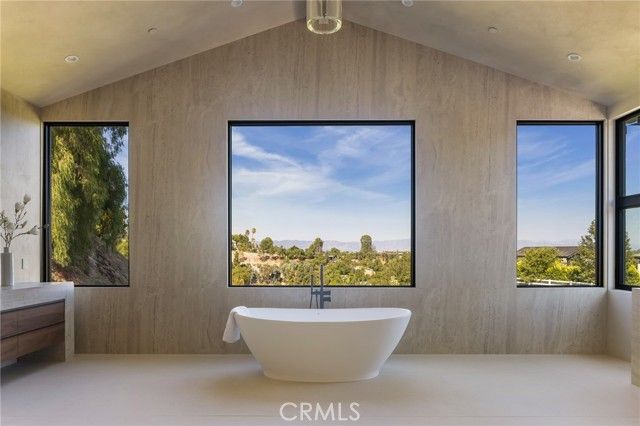 24255 BRIDLE TRAIL Road, Hidden Hills, CA 91302