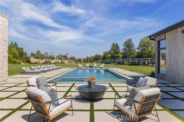 24255 BRIDLE TRAIL Road, Hidden Hills, CA 91302