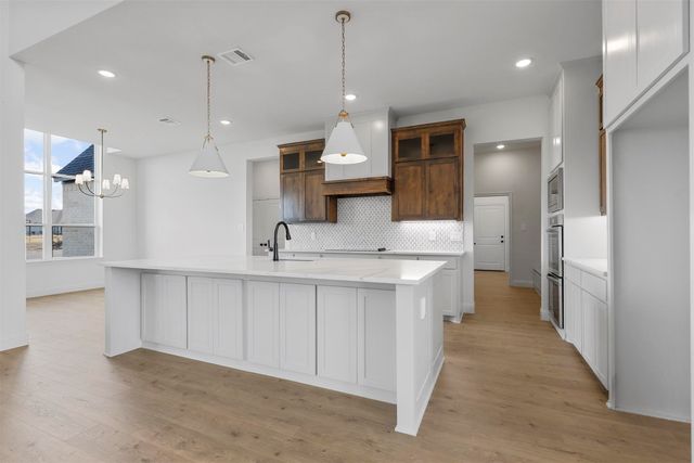 427 Red Bird, Springtown, TX 76082