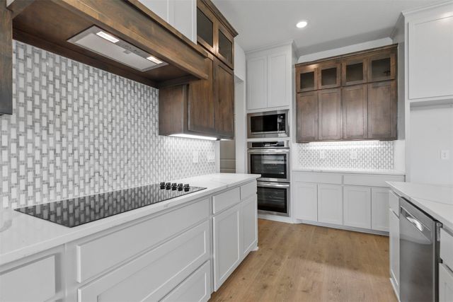 427 Red Bird, Springtown, TX 76082