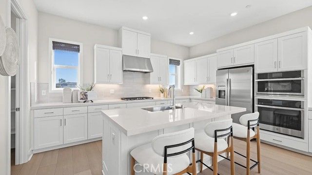 828 Sonia, Irvine, CA 92618