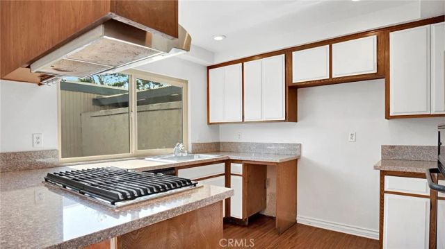 9817 Sun Valley Dr, Montclair, CA 91763