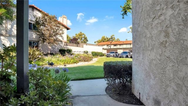 9817 Sun Valley Dr, Montclair, CA 91763