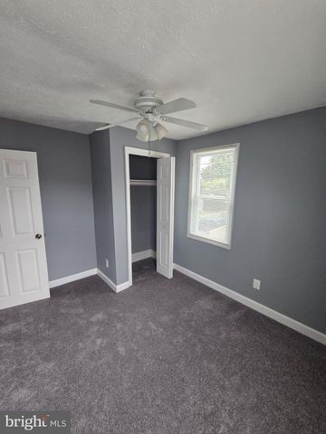 325 WASHBURN AVE, Baltimore, MD 21225