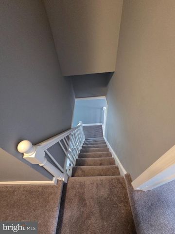 325 WASHBURN AVE, Baltimore, MD 21225
