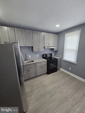 325 WASHBURN AVE, Baltimore, MD 21225