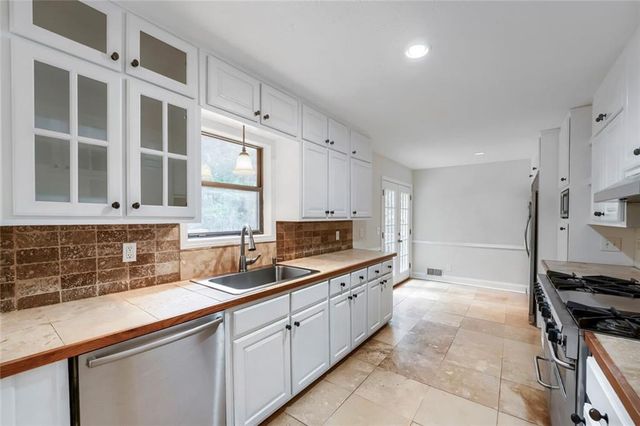 1170 Stone Ridge Drive, Lawrenceville, GA 30046