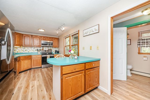 21 Elaine Road, Middleton, NH 03887