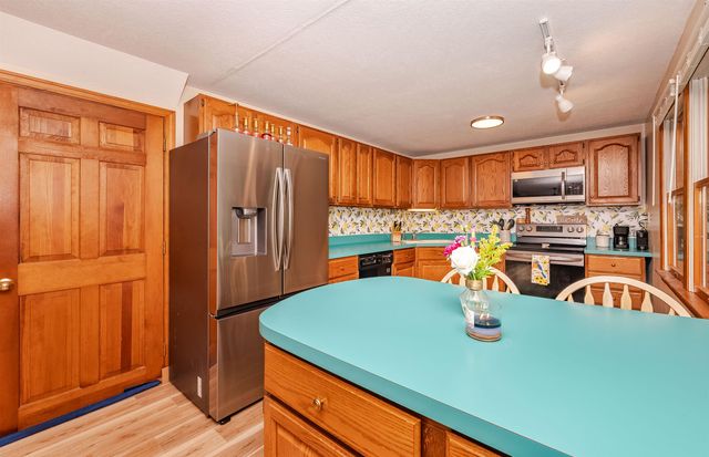 21 Elaine Road, Middleton, NH 03887