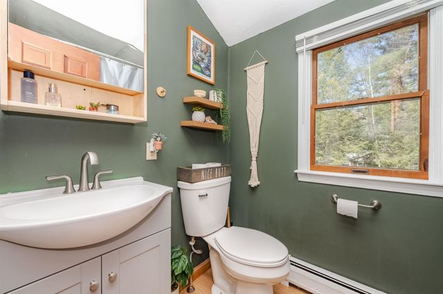 21 Elaine Road, Middleton, NH 03887