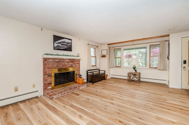21 Elaine Road, Middleton, NH 03887