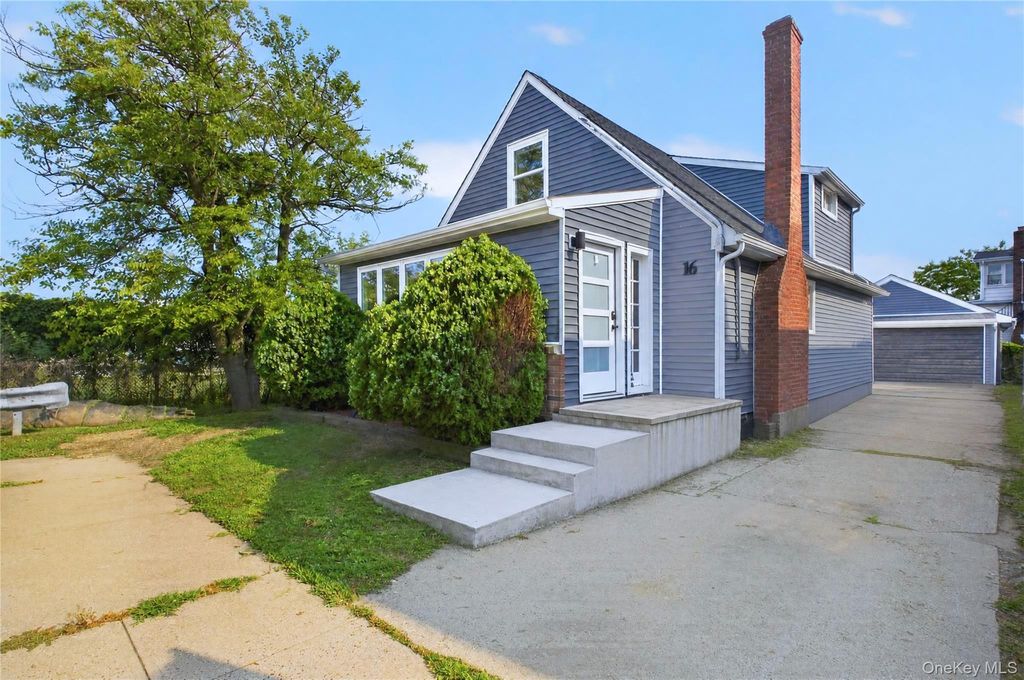 16 Dewey Street E, East Rockaway, NY 11518 — photo 2