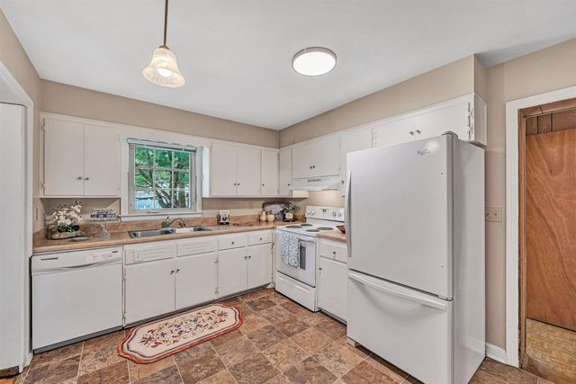 423 Highfield RD, Salem, VA 24153