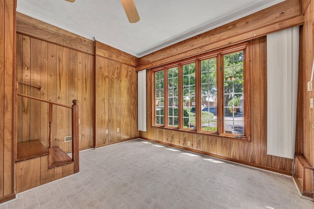 423 Highfield RD, Salem, VA 24153