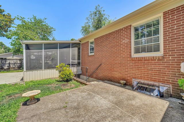 423 Highfield RD, Salem, VA 24153