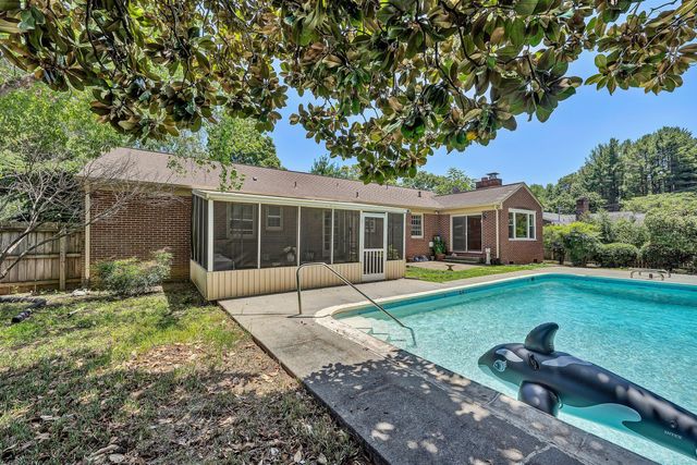 423 Highfield RD, Salem, VA 24153