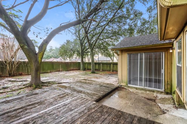 16602 Quiet Trail Drive, Humble, TX 77396